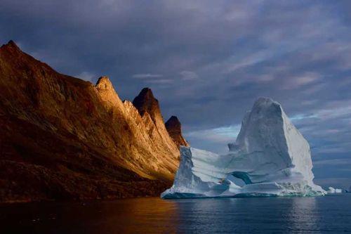 Three Arctic Islands Southbound