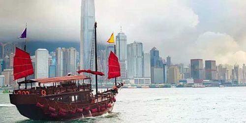 EXTEND YOUR CRUISE WITH 3 NIGHTS IN HONG KONG